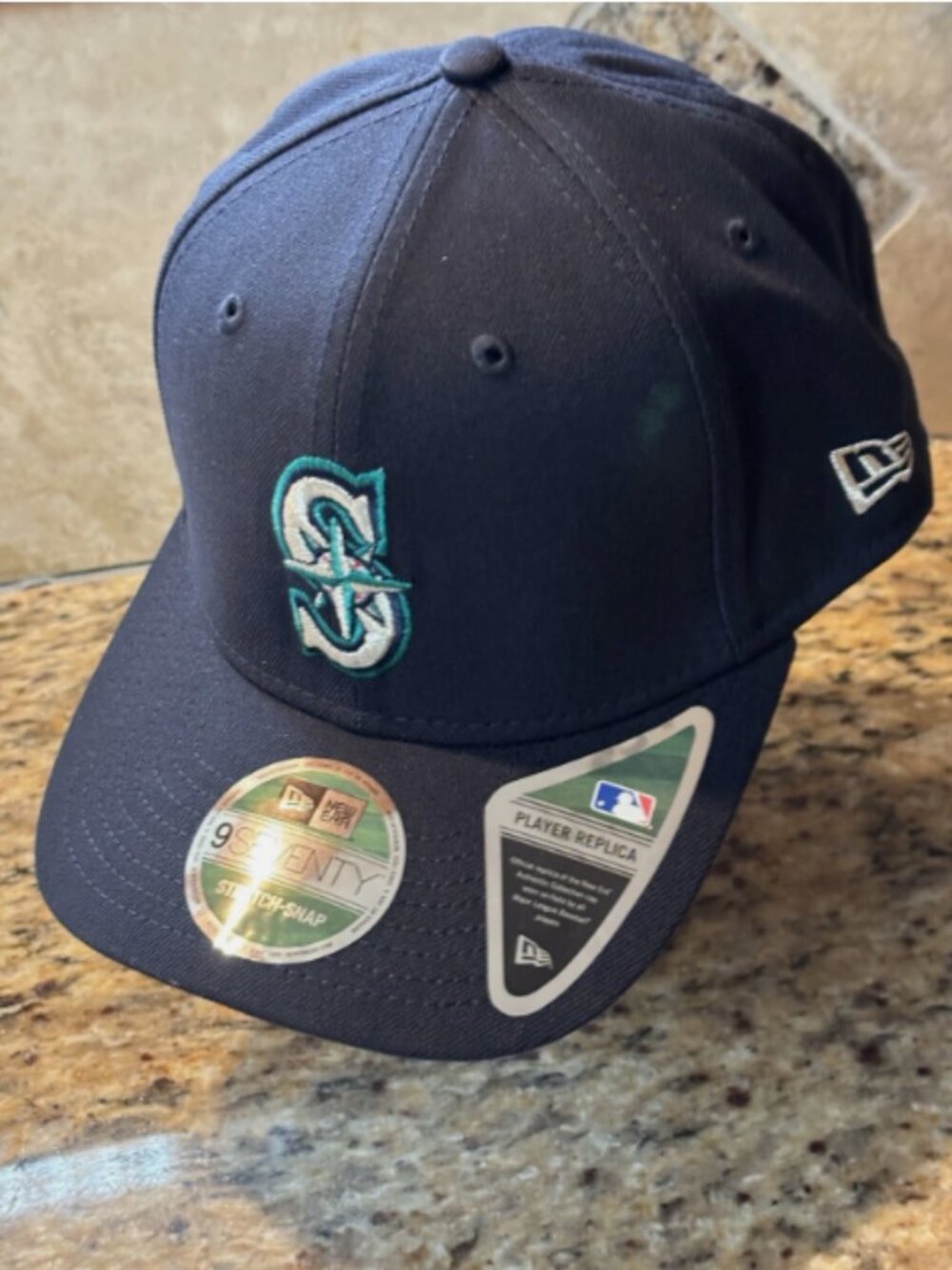 New Era Seattle Mariners Player Replica 39THIRTY M-Crown Flex Navy Hat